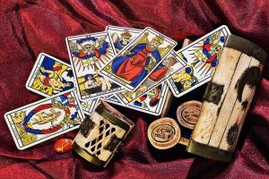 Voyance en ligne et Tirage du Tarot de Marseille
