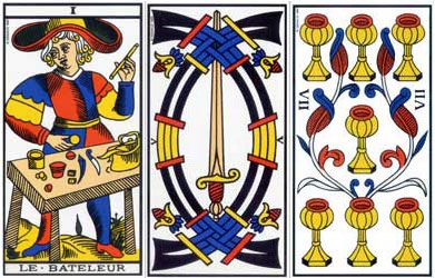 Exemple de tirage sentimental avec le Tarot de Marseille. La Batleur, Cinq d'épée, Sept de Coupe